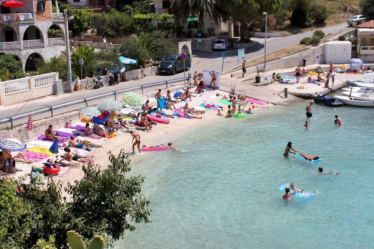 Apartment Mavarstica 17803A Trogir