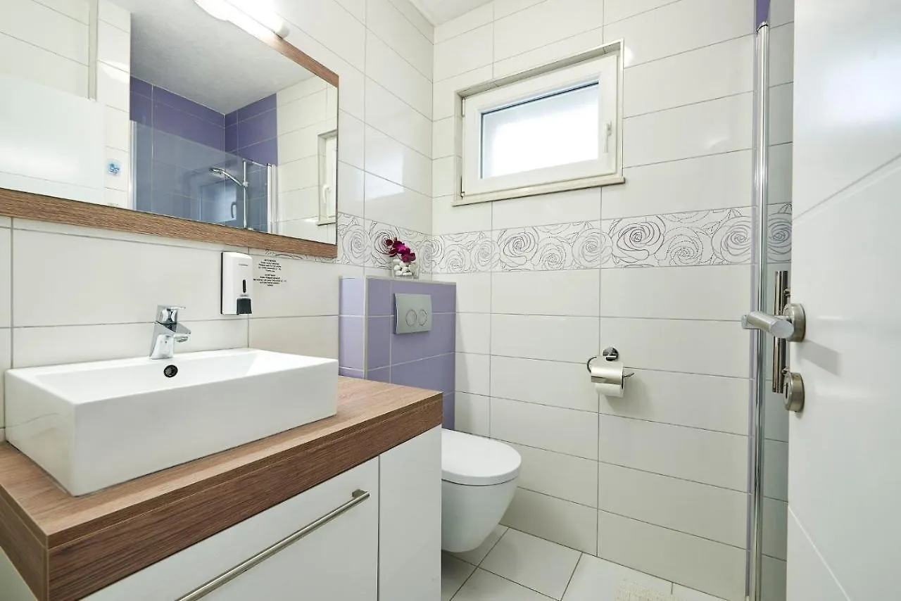 Apartment Mavarstica 17803A Trogir